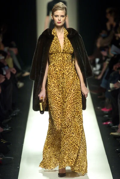 Look 48
